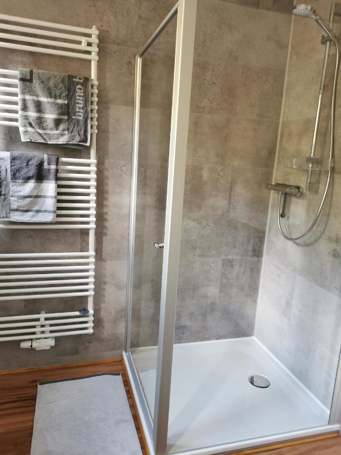 Ferienwohnung In Waldrandlage In Nationalpark Schleiden / Eifel Eksteriør billede
